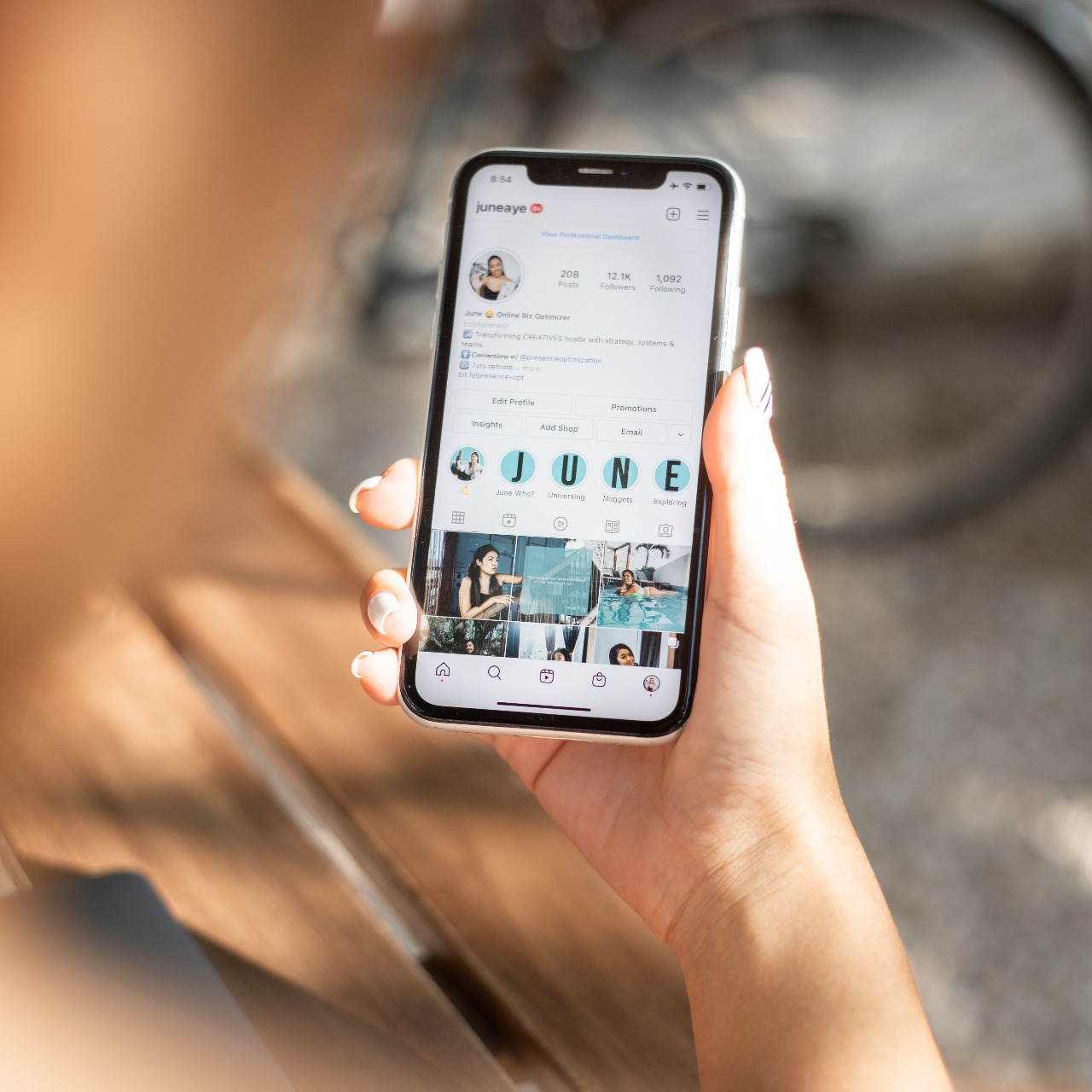 june-aye-7UhkQGlOVJI-unsplash